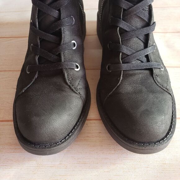 Nine West Leather Lace Up Quilted Distressed Round Toe Ankle Boots Booties 8 M - Picture 9 of 16